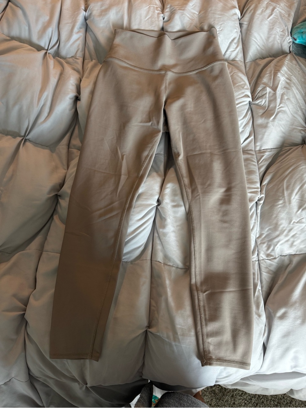 ALO High-Rise Seamless Leggings in Taupe